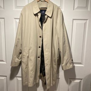 London Fog lined rain coat XL